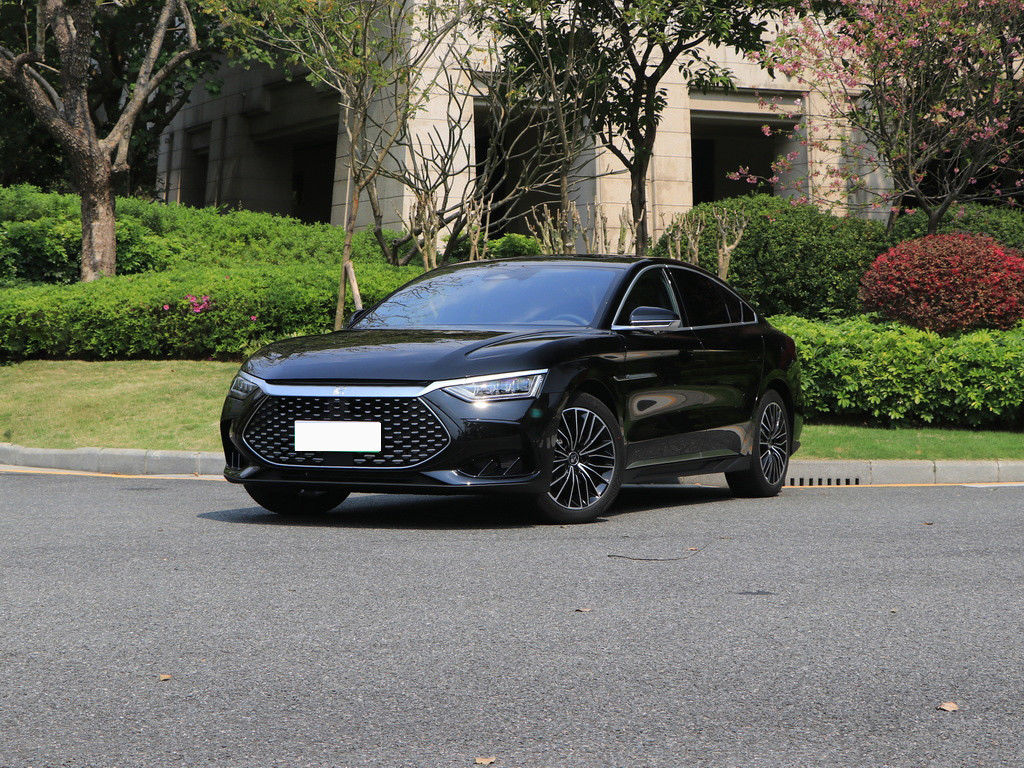 Intelligent BYD Han Dmi Electric Sedan 5 Door 4WD Quickback Coupe Electric Saloon Cars