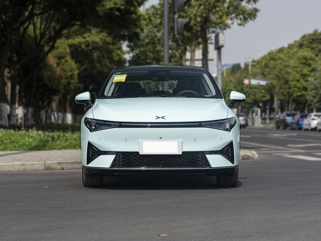 Intelligent Sedan EV Cars New Energy Xpeng White P5 Compact Electric Vehicle