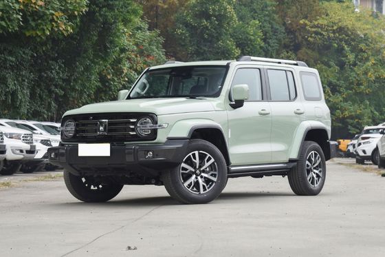 Tank 300 suv lớn Xe chạy bằng nhiên liệu 5 cửa 25 Mpg để bán